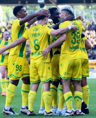 Tỷ số Ligue 1 vòng 29 Nantes vs PSG: Cú sốc tại Stade de la Beaujoire